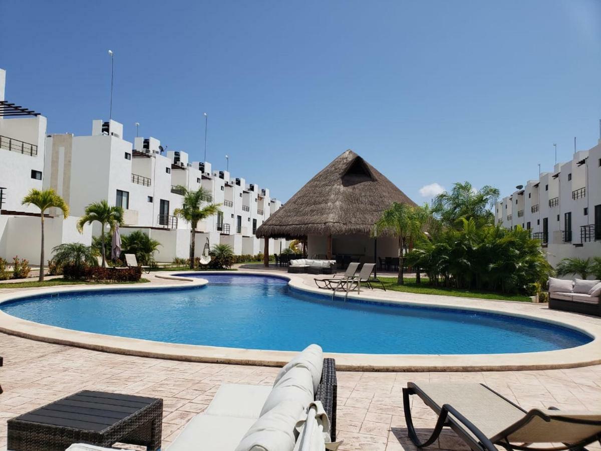 Villa Ana Lucia. Плая дел Кармен Екстериор снимка
