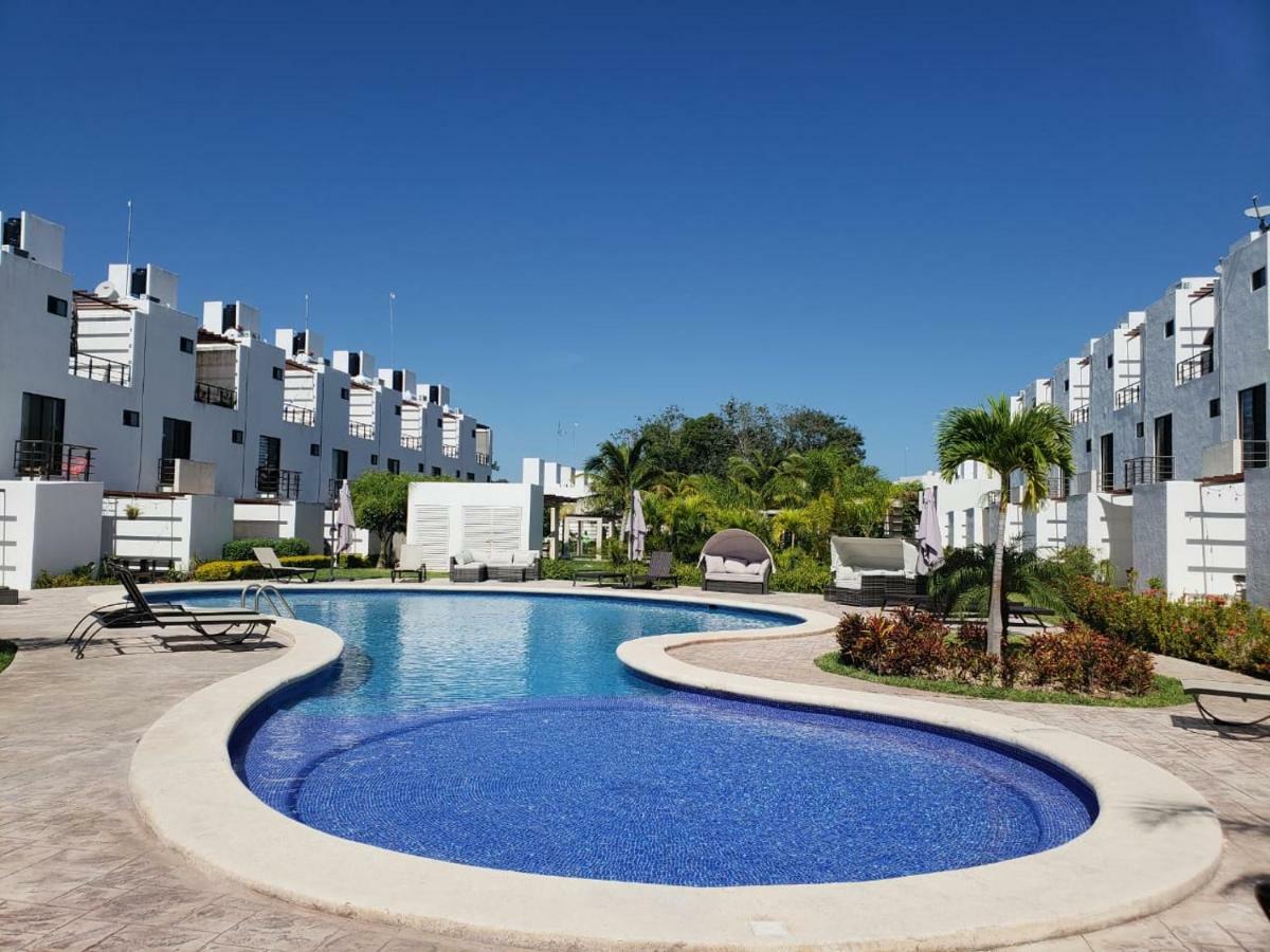 Villa Ana Lucia. Плая дел Кармен Екстериор снимка
